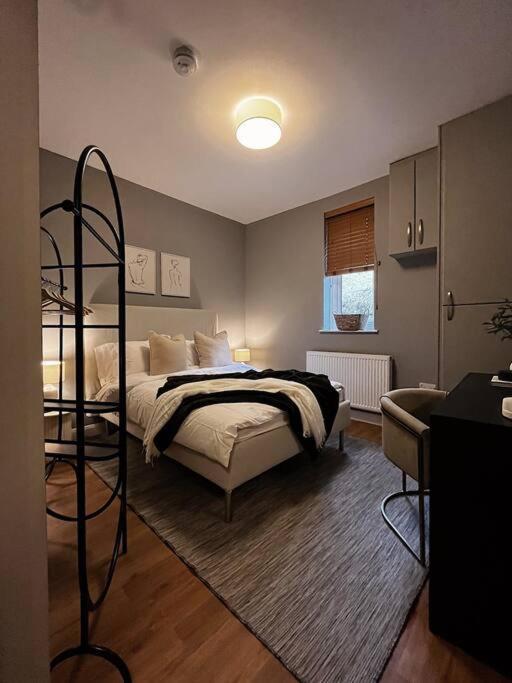 Modern Ground Floor Apartment 토드모던 외부 사진